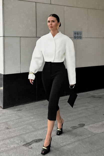 Chic White Boucle Cropped V Neck Coat