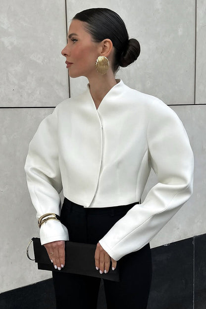 Chic White Boucle Cropped V Neck Coat