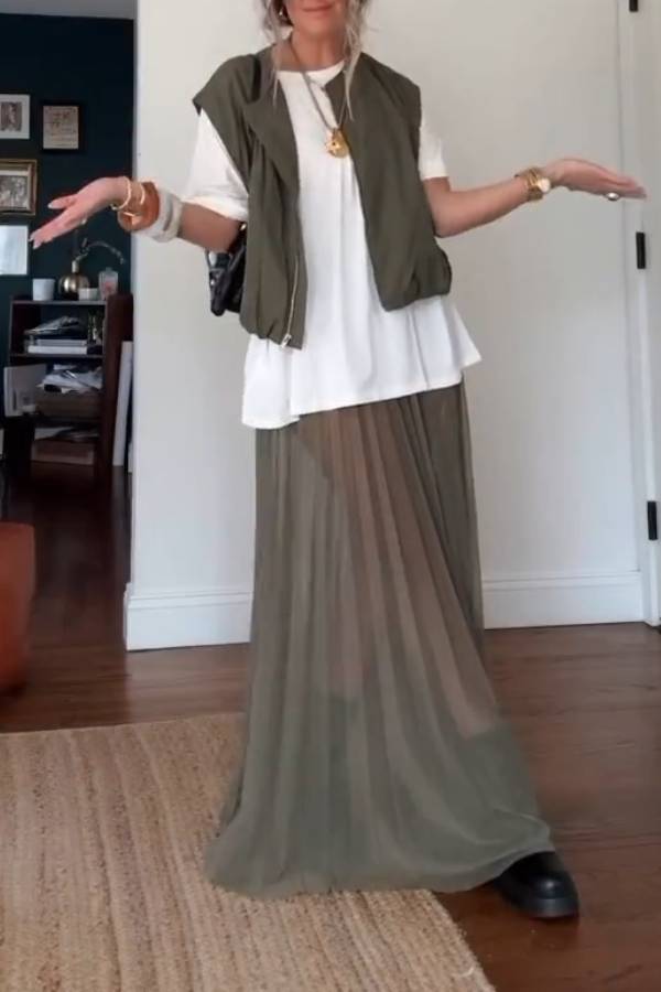 Mist Drape Pleated Floor-Mounting Skirt