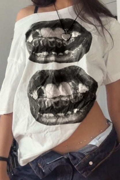 Double Lips Graphic Oversized T-Shirt