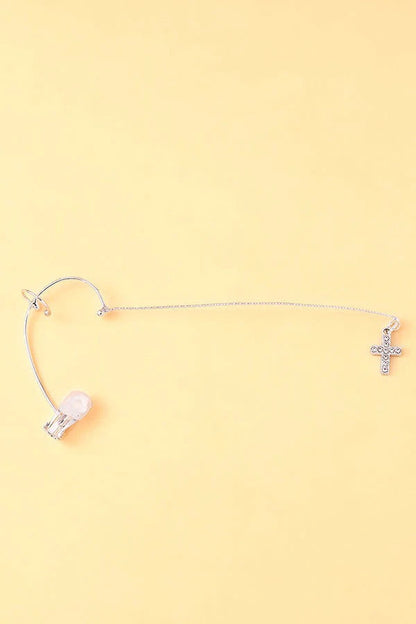 Minimalist Star-shaped Ear Cuff