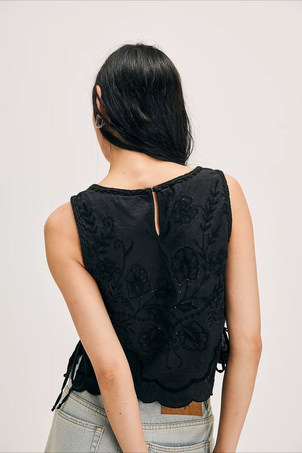 Solid Crew Neck Embroidered Crop Tank Top