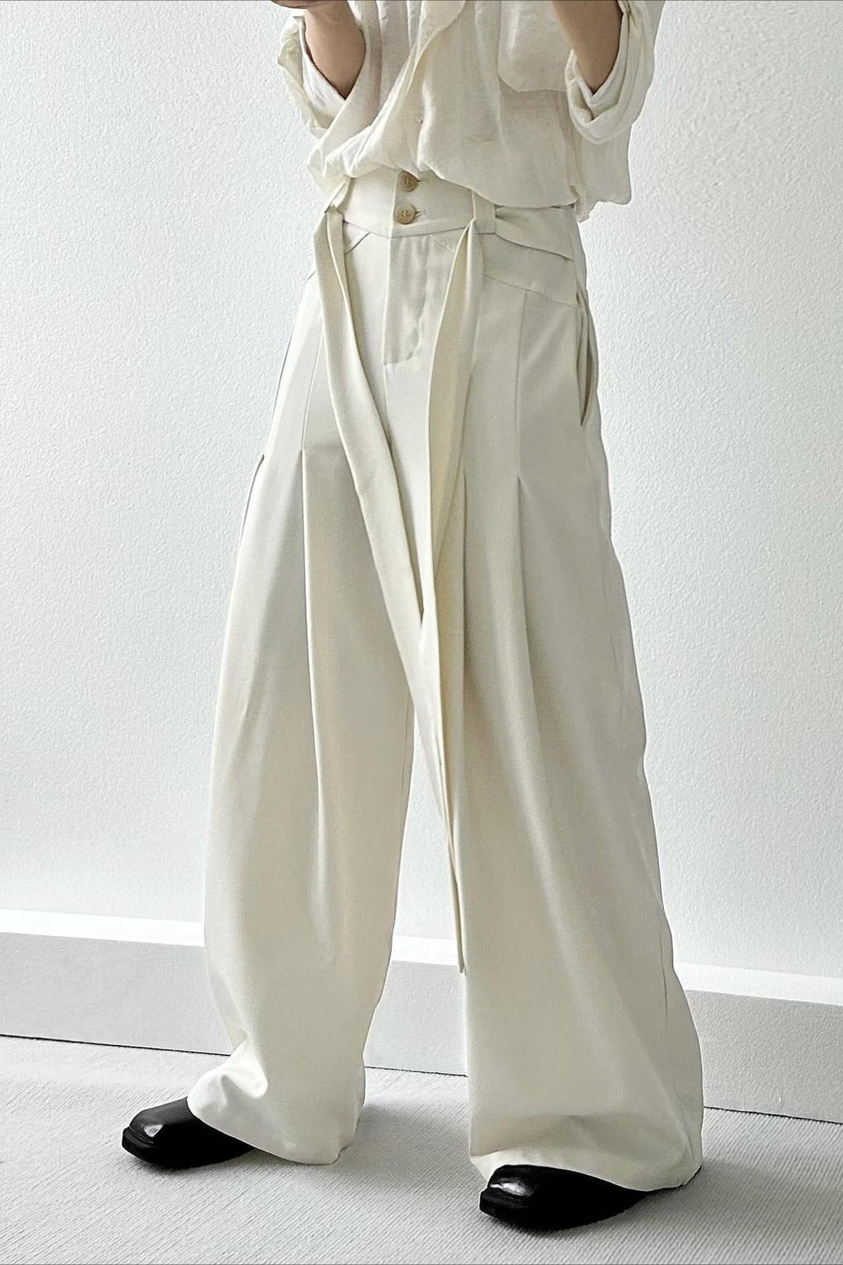 Ruched Ribbon Minimalist Chic Pants