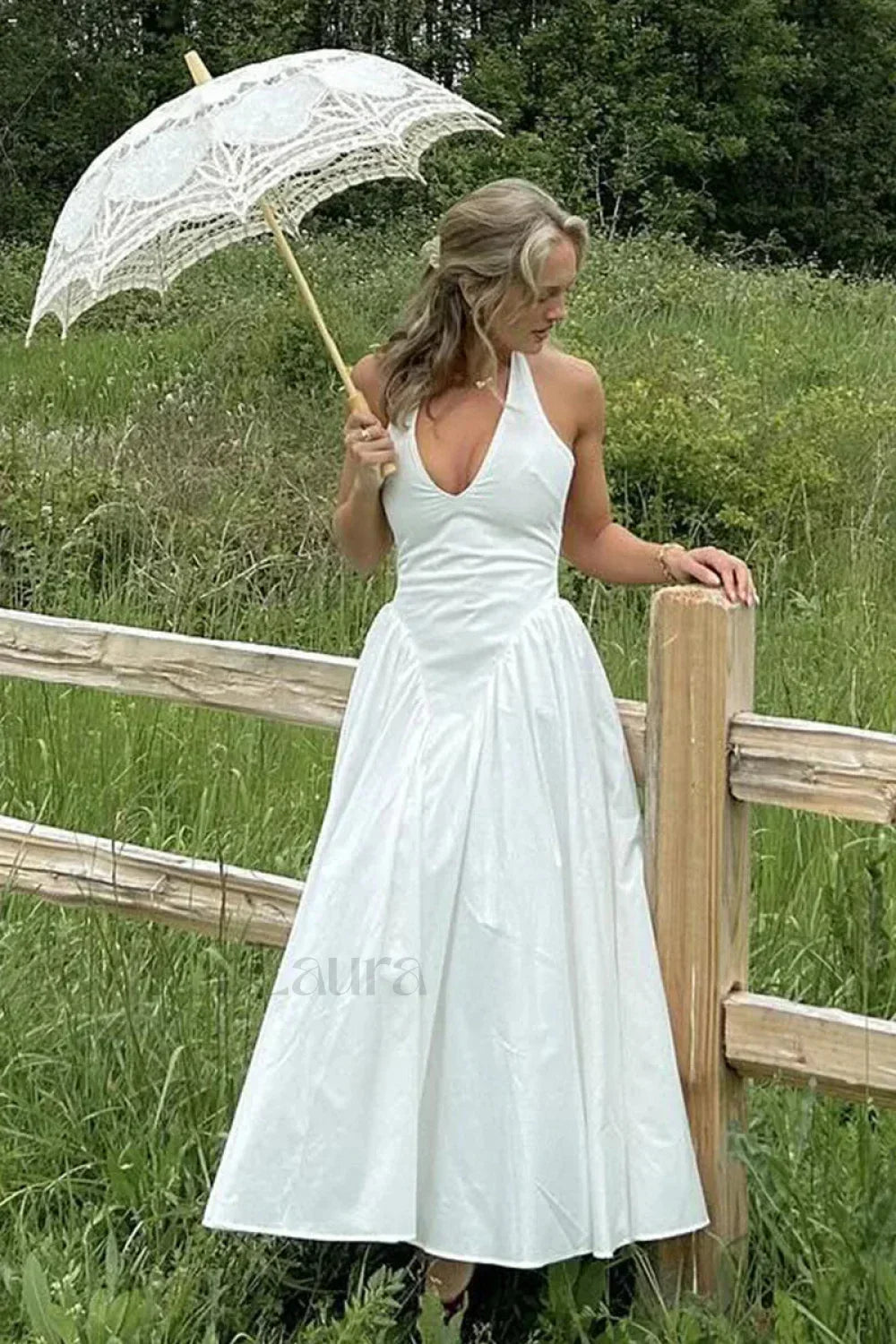 Deep V-Neck Backless Pure Desire White Slim Fit Maxi Dress
