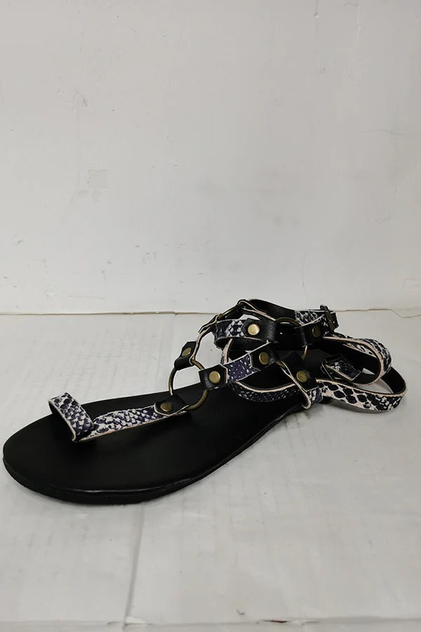 Stylish Round-toe Sandals Featuring A Snakeskin Print and Crisscross Straps.