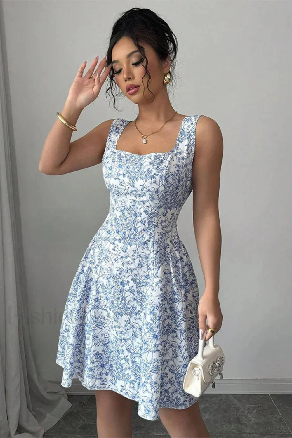 Elegant Floral Backless Design Floral Dress