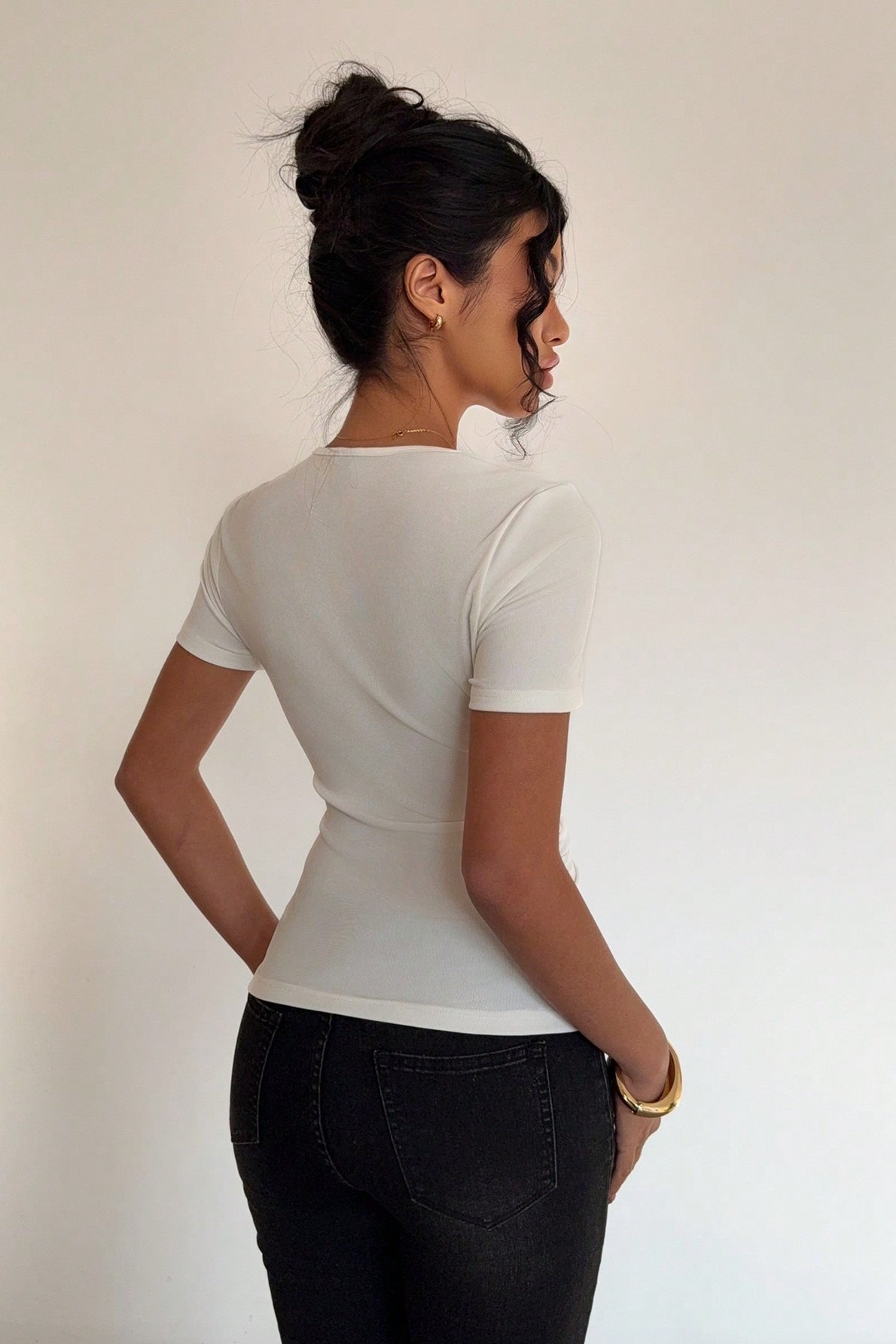 Solid Minimalist Bodycon Short Sleeve Tee