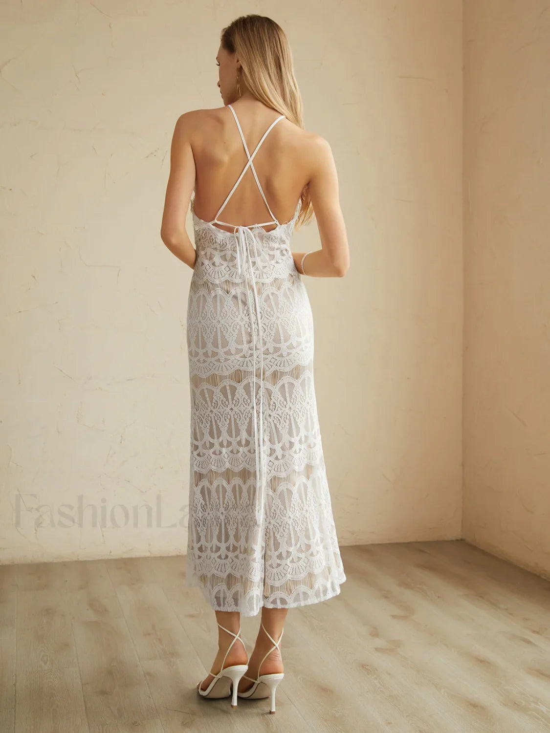 Glamorous Lace Graceful Halter Long Dress