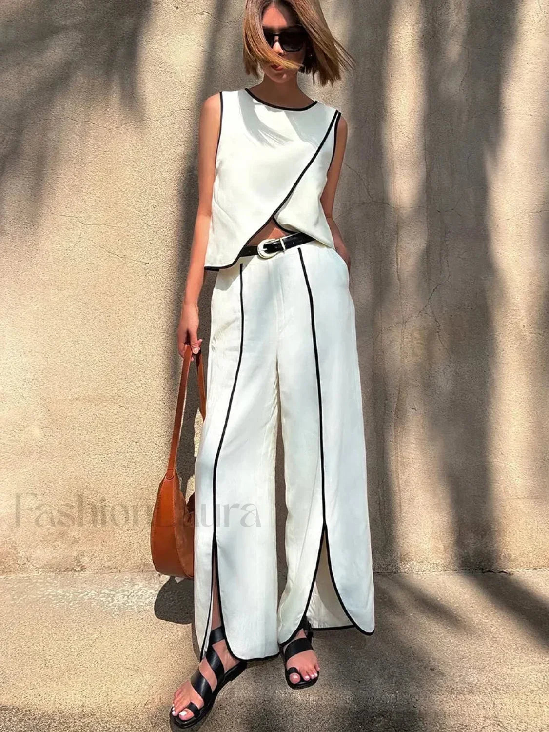 New O-Neck Crop Pants Two Piece Set
