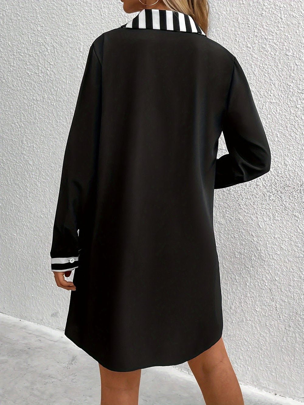 Black Deep V-Neck Striped Collar Long Sleeve Shift Mini Dress