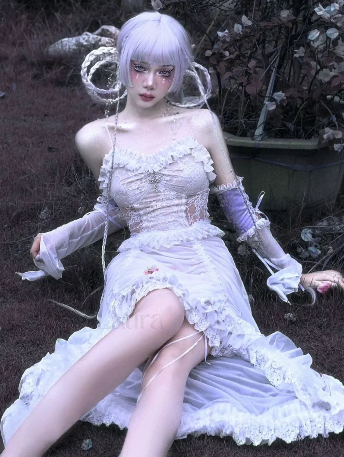 White Gothic Rope Lace Flying Sleeve Party Dress
